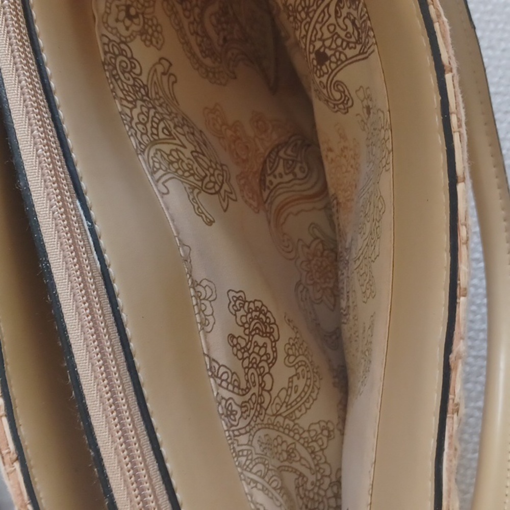 Etienne Aigner Spacious Woven Zippered Bag - Picture 11 of 16